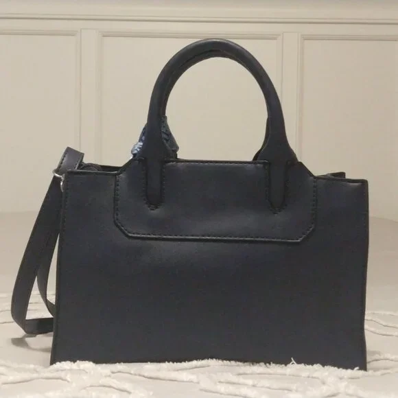 London Fog handbag in Navy Blue - Picture 4 of 16